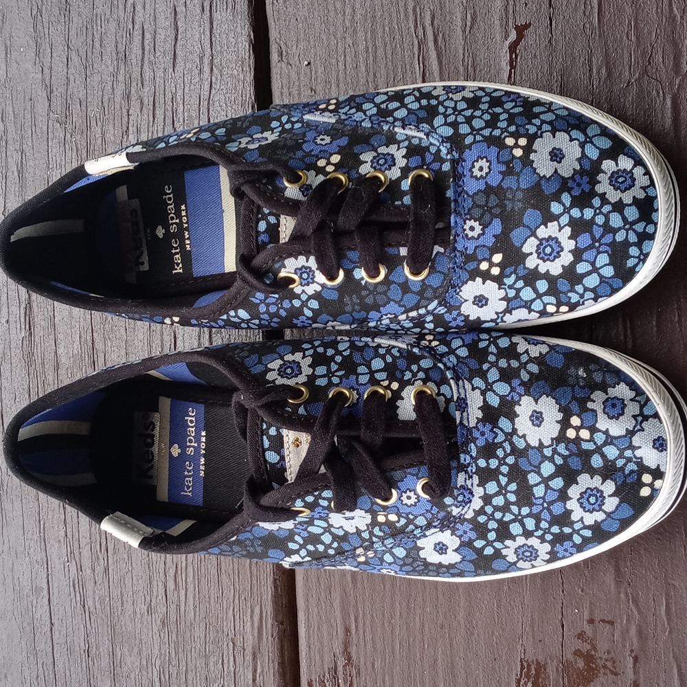 KEDS KATE SPADE BLUE FLORAL PRINT SNEAKERS NWOT